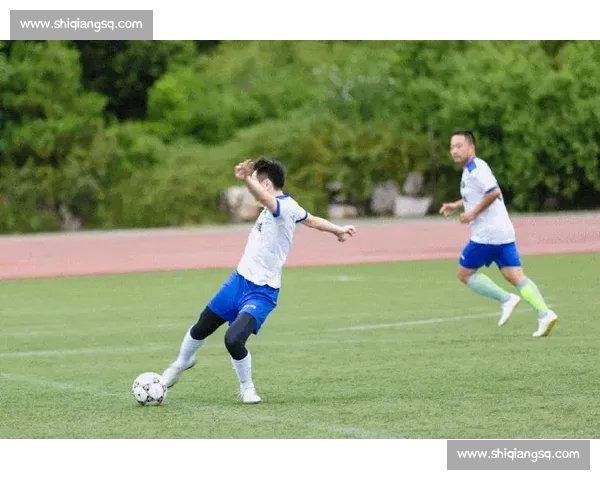 最新体育动态实时追踪，精彩赛事即时报道与分析